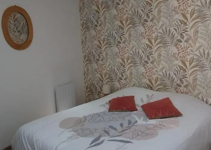 Charmante Maison De Campagne, Avec Jardin, Vue Riviere, 15 Min Cabourg Nyaraló